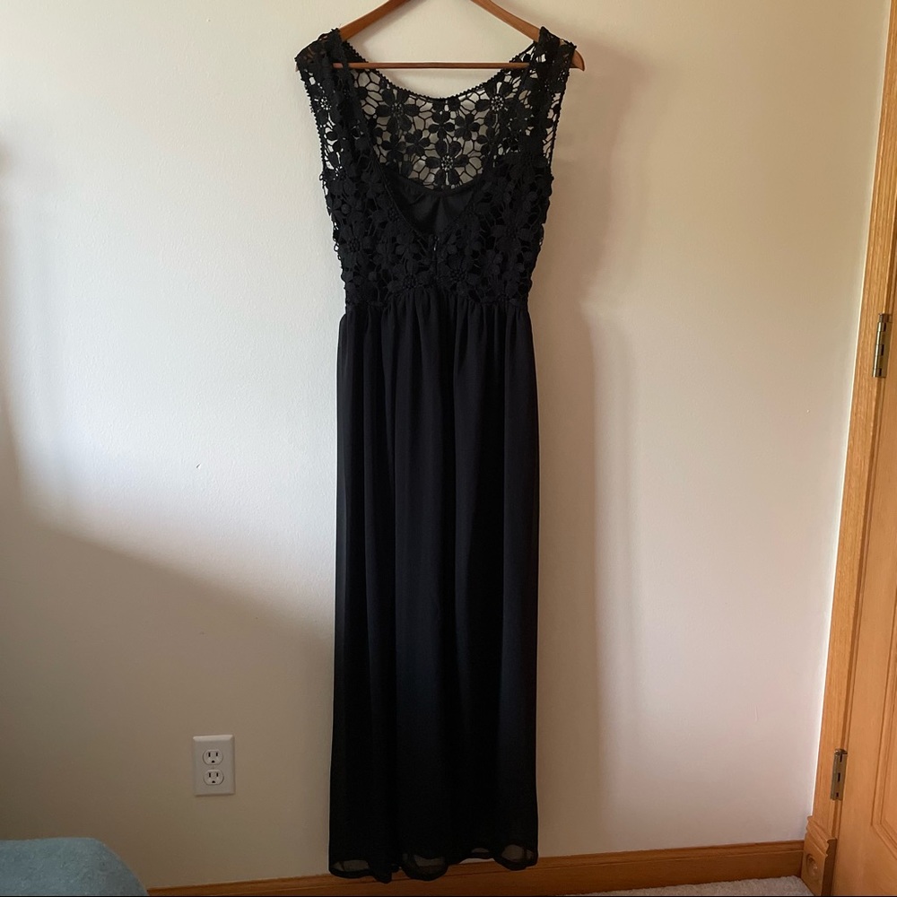 Black Lace Maxi Dress - Picture 9 of 10